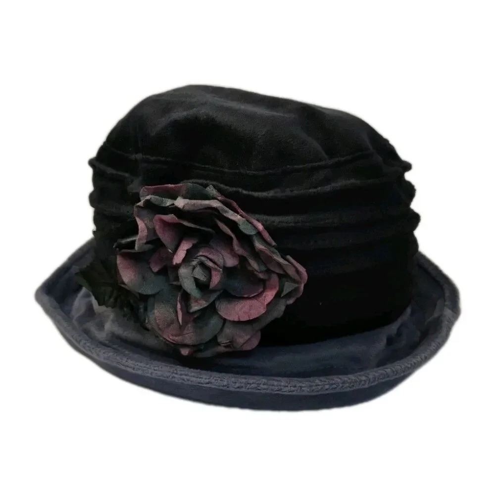 Packable Velvety Hat with Flower Gray Black Purple Never Worn One Size